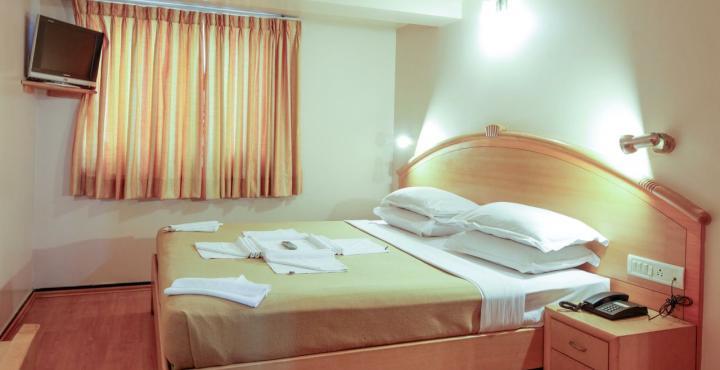 Oyo 15781 Shree Adiga Residency Hotell Bangalore Eksteriør bilde