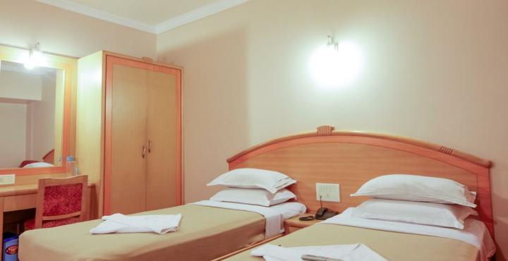 Oyo 15781 Shree Adiga Residency Hotell Bangalore Eksteriør bilde
