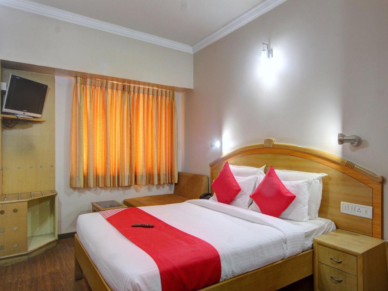 Oyo 15781 Shree Adiga Residency Hotell Bangalore Eksteriør bilde